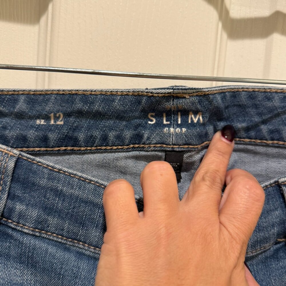 Women’s Size 12 Slim Crop Jeans – Embroidered Floral Design - Picture 5 of 6